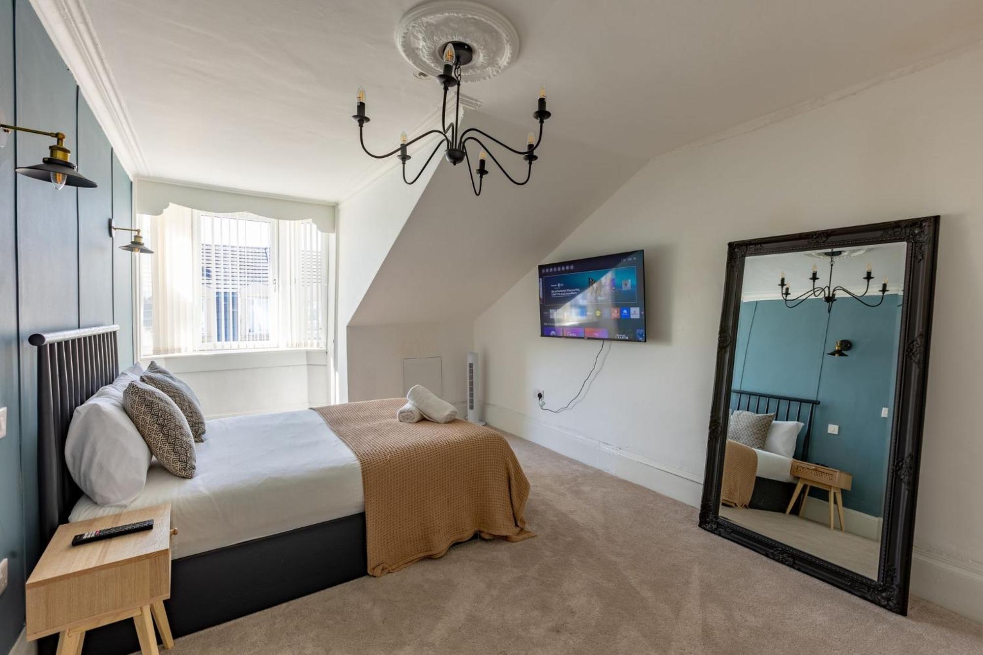 Spacious 3 Bedroom Home In Glasgow - Free Parking Zewnętrze zdjęcie